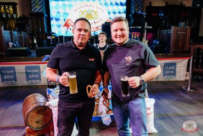 «Октоберфест-2025»: закрытие фестиваля. Группа «Динамит», 4 октября 2025 - Ресторан «Максимилианс» Челябинск - 12