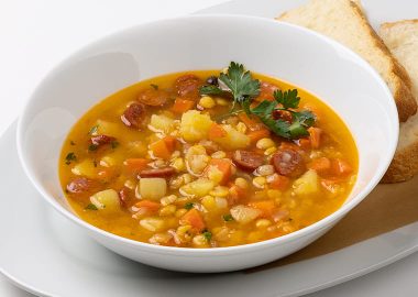 Гороховый суп с охотничьими колбасками