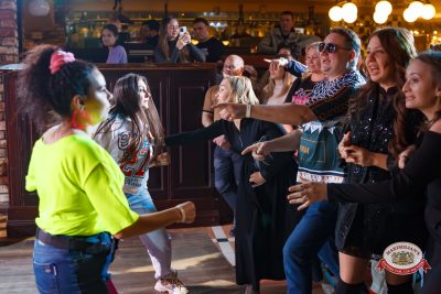 Вечеринка «Мы из 90-х» с БИМ-радио, 6 февраля 2026 - Ресторан «Максимилианс» Казань - 00026