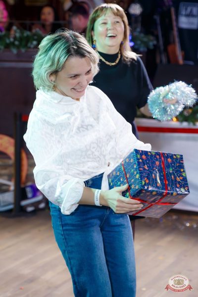 «Новогодняя ёлка для своих» от БИМ-радио, 12 декабря 2025 - Ресторан «Максимилианс» Казань - 19