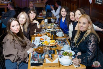 «Новогодняя ёлка для своих» от БИМ-радио, 12 декабря 2025 - Ресторан «Максимилианс» Казань - 28