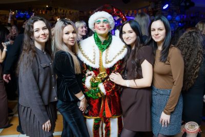 «Новогодняя ёлка для своих» от БИМ-радио, 12 декабря 2025 - Ресторан «Максимилианс» Казань - 37