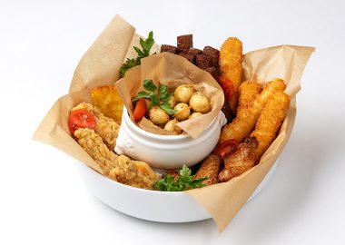 Ассорти из горячих закусок мясное на 4 персоны