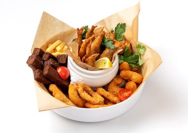 Ассорти из горячих закусок рыбное на 4 персоны