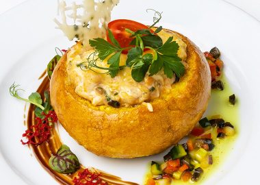 Булочка с жульеном