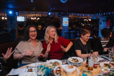 MUSIC BINGO и и День рождения Love Radio, 5 декабря 2025 - Ресторан «Максимилианс» Красноярск - 11