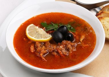 Солянка мясная