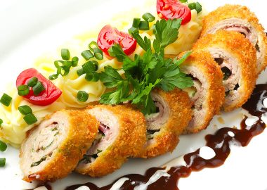 Свиной рулет Кордон блю