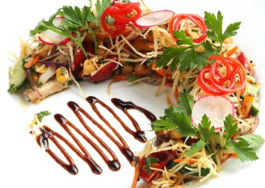 Салат с копченым цыпленком