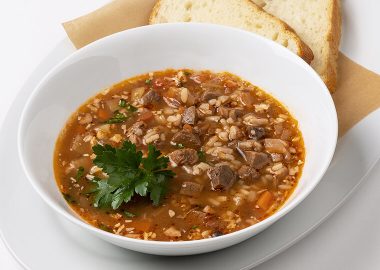 Харчо с фрикадельками и рисом